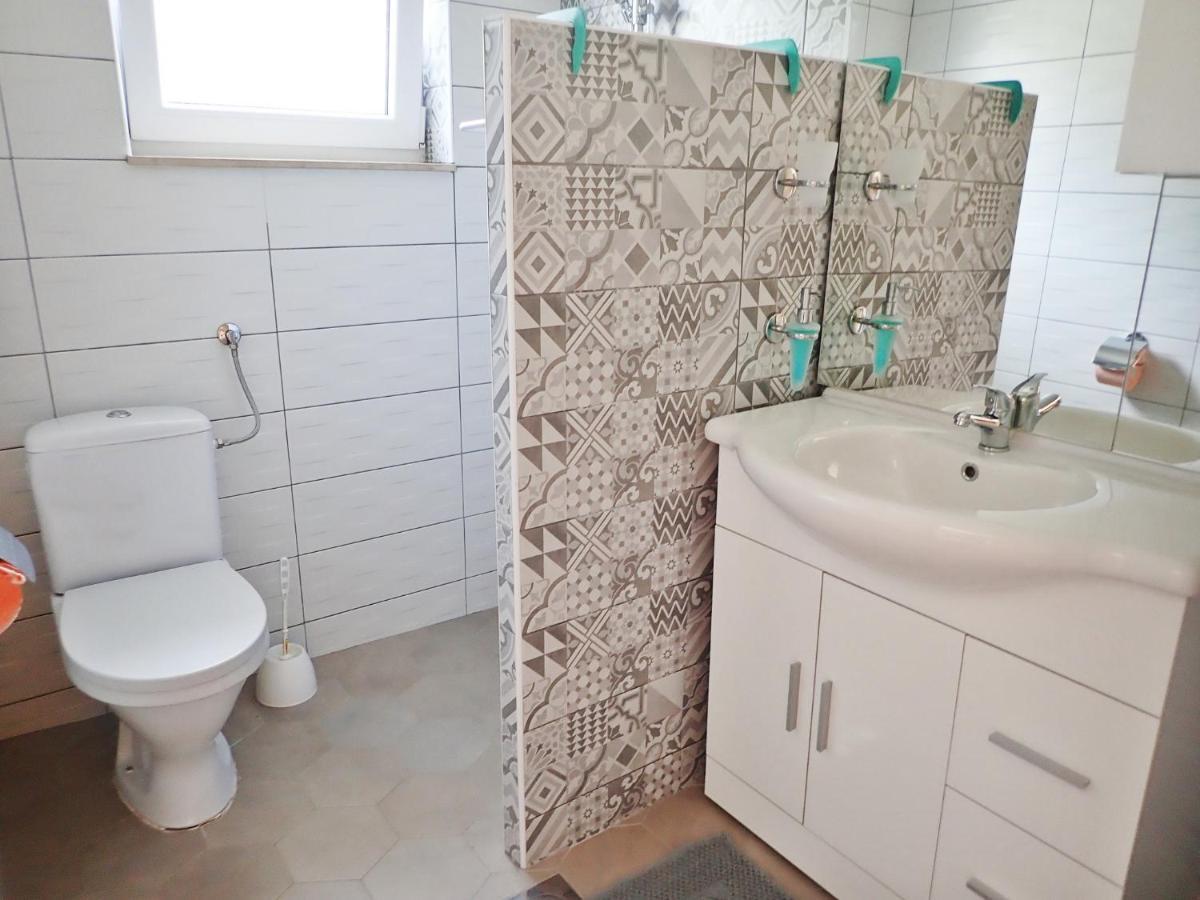 Apartment Maca Starigrad Paklenica Εξωτερικό φωτογραφία