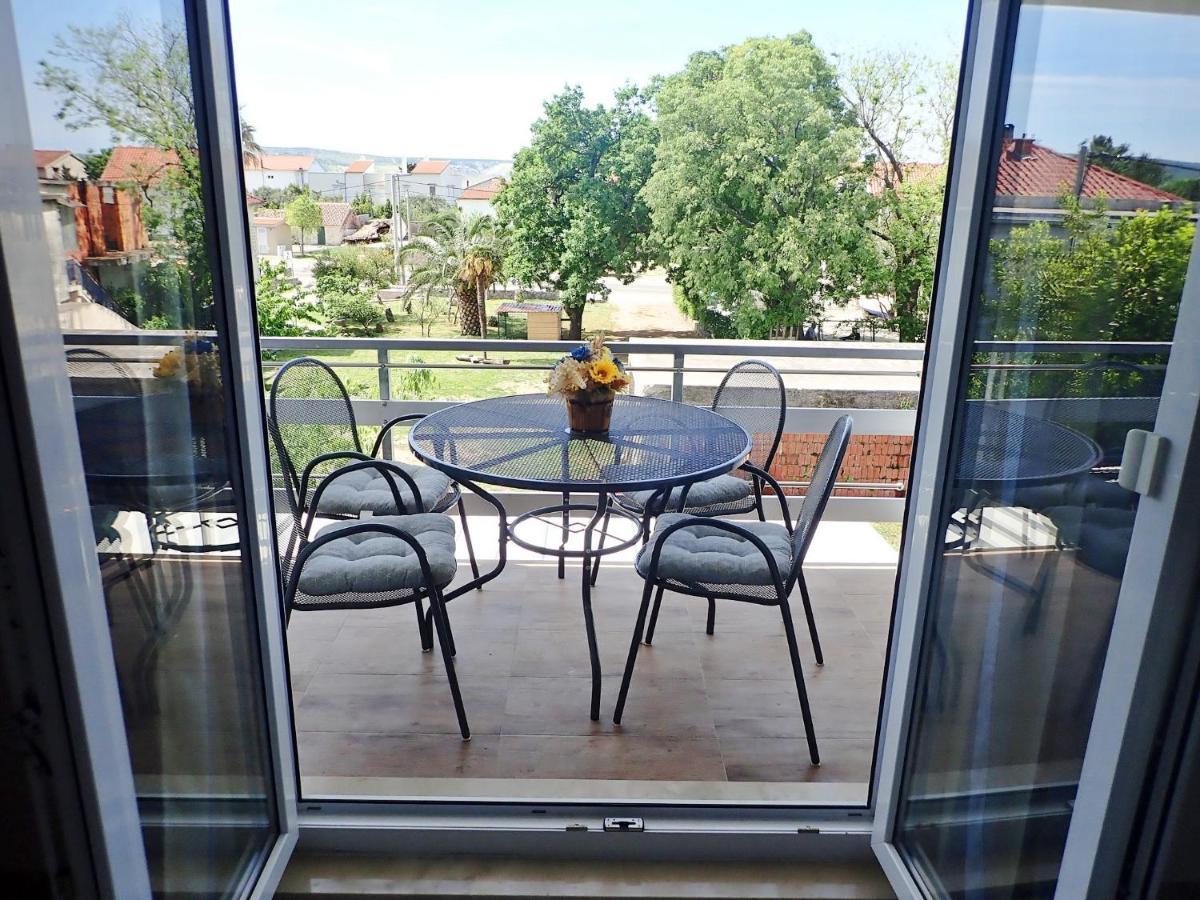 Apartment Maca Starigrad Paklenica Εξωτερικό φωτογραφία